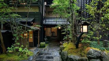 内部エントランス / 2