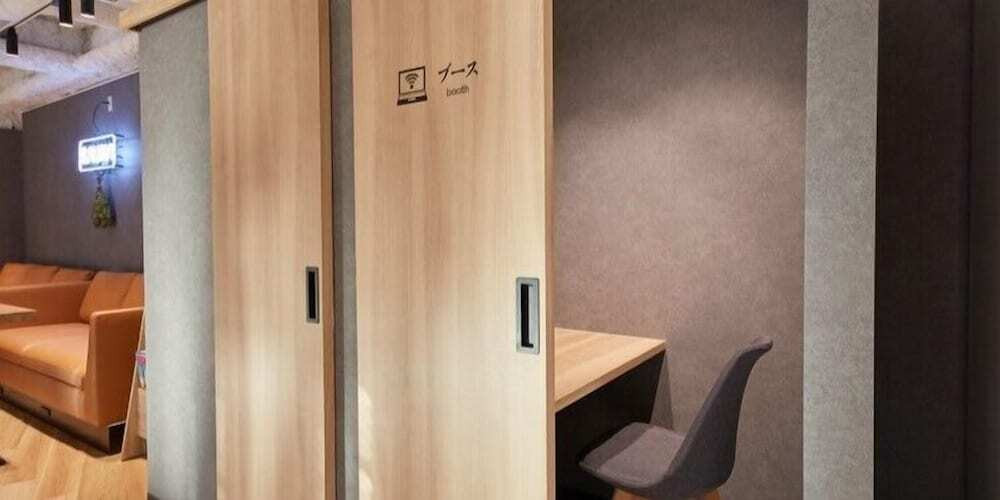 ロビーラウンジ