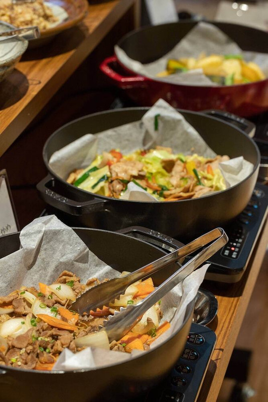 朝食ビュッフェ