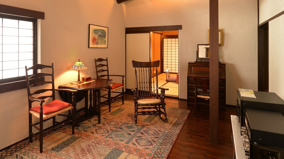 5. 松本民藝家具と極上オーディオをふたり占めできる「旅館すぎもと」3733916