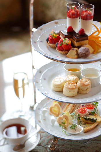 「デザートカフェ長楽館」 料理 30418826 季節のアフタヌーンティー