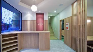 内部エントランス / 3