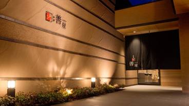 施設の入り口 / 15