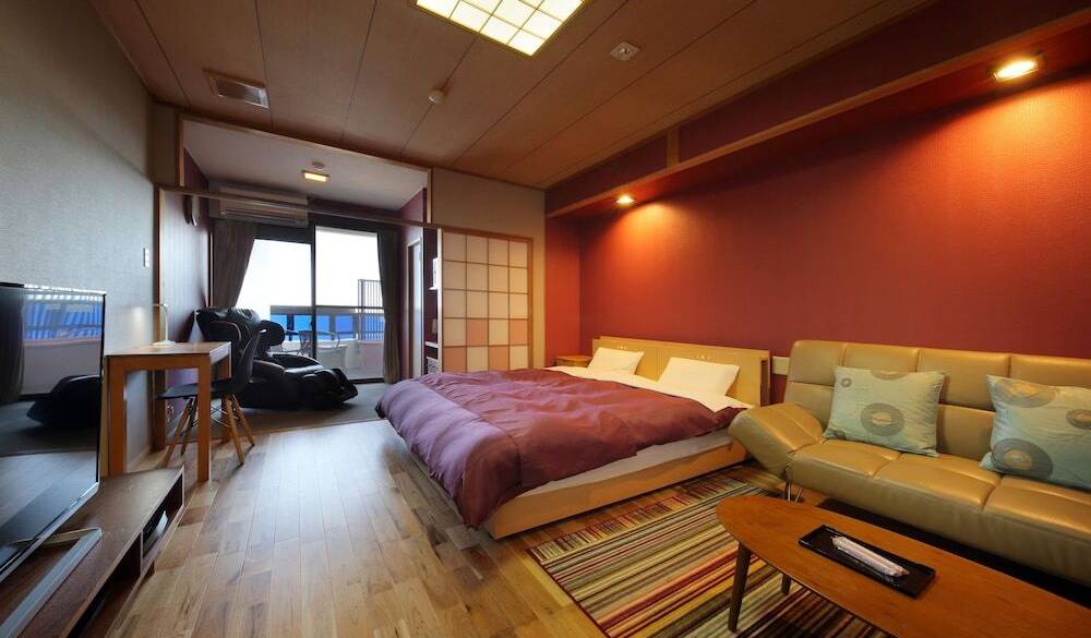 客室露天風呂と海景色
大人の贅沢を愉しむ / 1