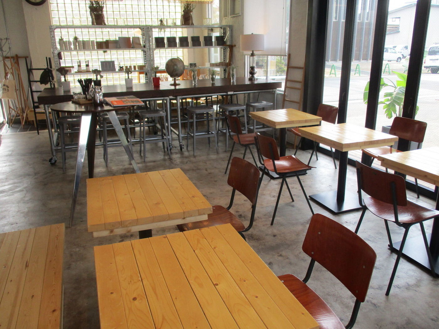 「亀の町ストア」内観 876885 店内　奥側から