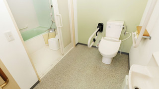 東館 ユニバーサルルーム