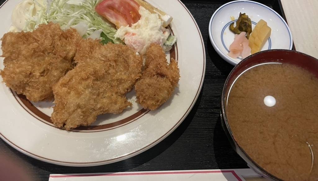 玉川 大アサリフライ定食 / 3