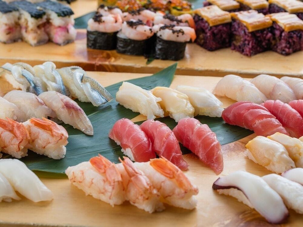 夕食ブッフェ お寿司