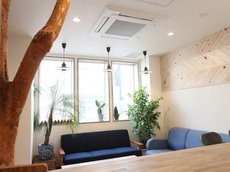 NORTH FRONT HOSTEL / 2