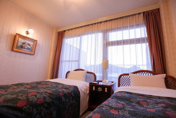 湖と森に包まれたオーベルジュでリゾートステイ3452235