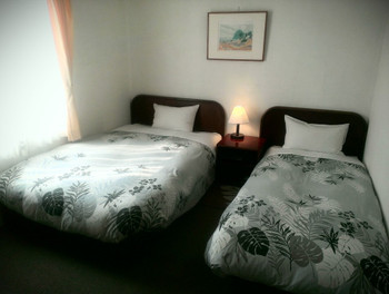 館山の観光や食べ歩きにとっても便利3437793