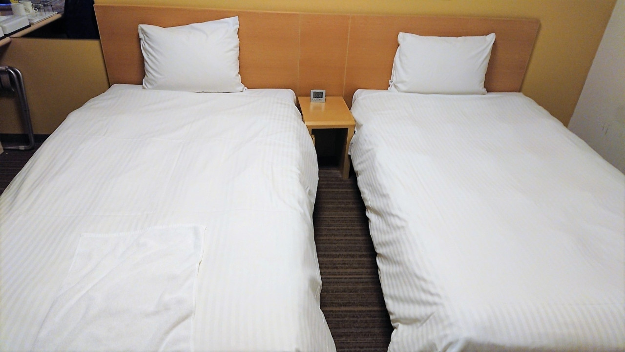 ツインベッドルーム