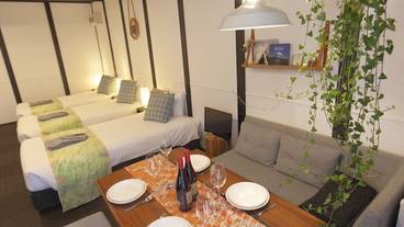 客室内のダイニングエリア / 16