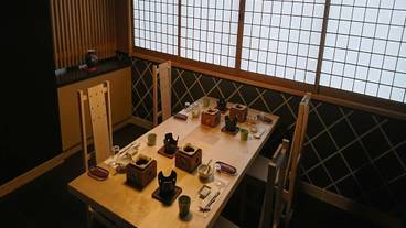 食事処「ゆかたダイニング鶴亀」 / 2