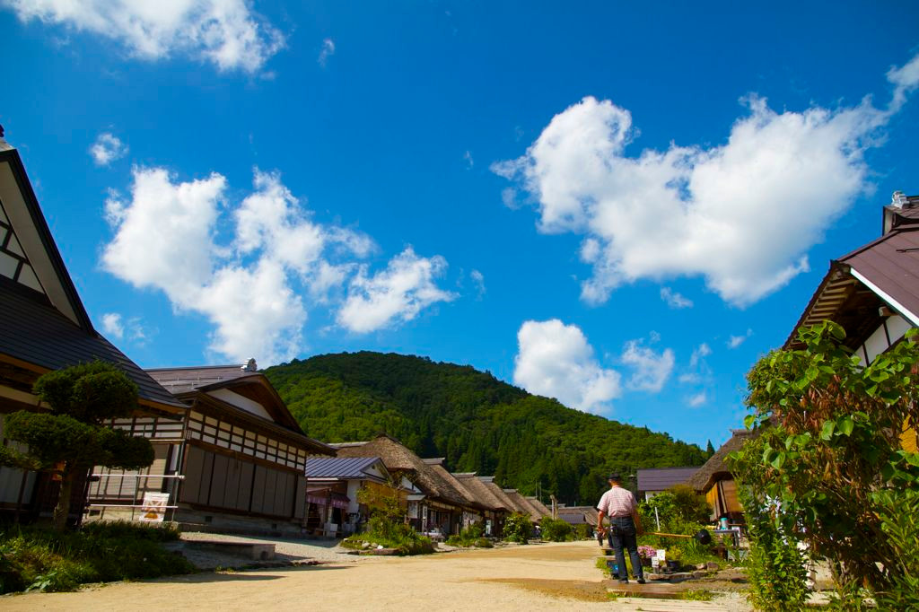 歴史を感じ、原風景に出会える会津へ2269616
