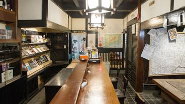 ロビーラウンジ / 3