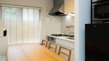 客室内のダイニングエリア / 37