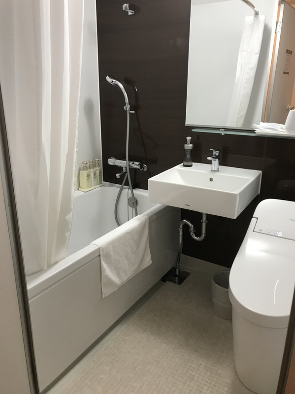 それ程、窮屈感は無かった気がします。