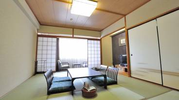 客室内のダイニングエリア / 6