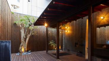 屋外スパ浴槽 / 1