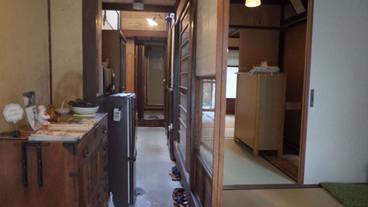 ロビーラウンジ / 11