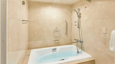 ジュニアスイートバスルーム / 2