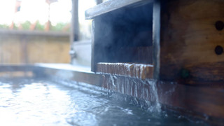 [106]露天風呂付き客室/本間10畳+掘りごたつ式次の間(禁煙):部屋食