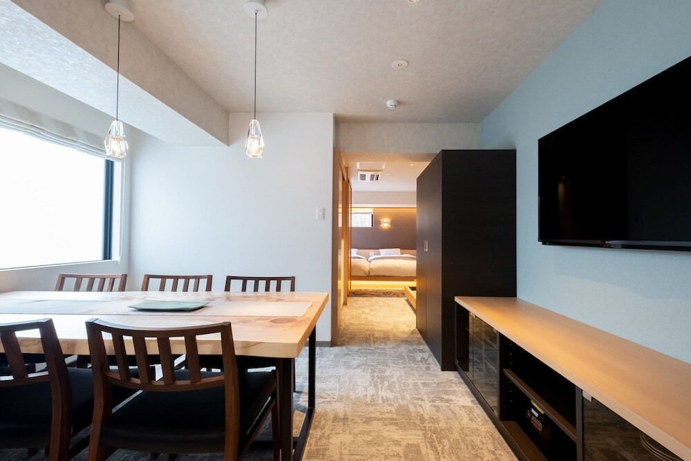 ジュニアスイート