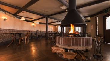 朝食スペース / 7