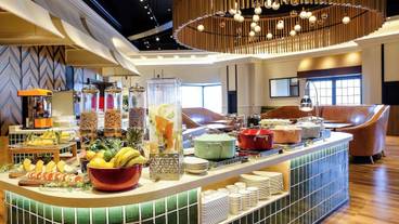 朝食スペース / 12