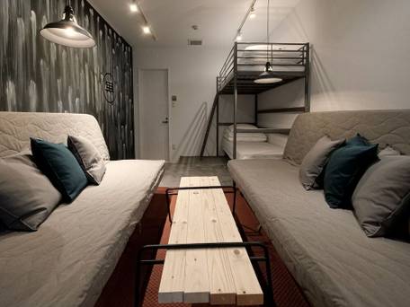 ベンチホステル & サードプレイス / 4