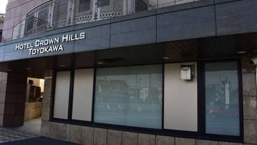 施設の入り口 / 23