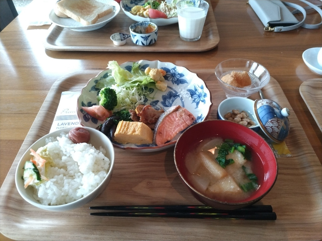 「由屋るる犀々」 料理 249149239 ビュッフェスタイルの朝食♪
