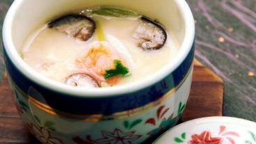 食事・飲み物 / 32