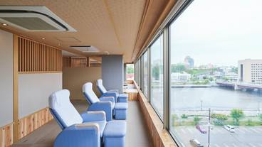 施設内の設備 / 25