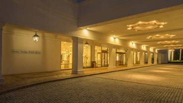 施設の入り口 / 17