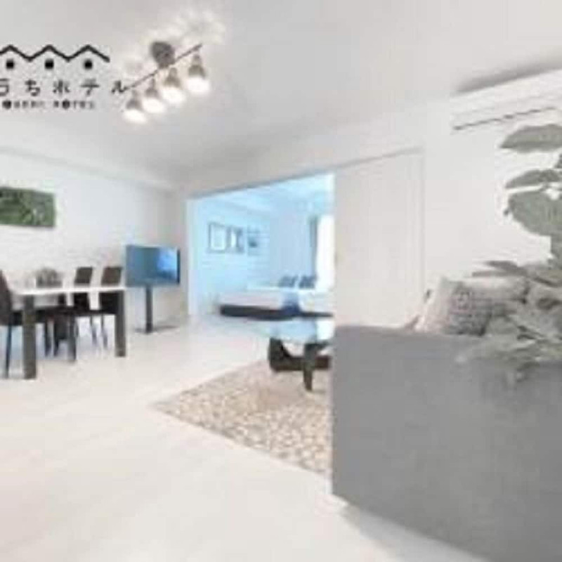 客室内のダイニングエリア