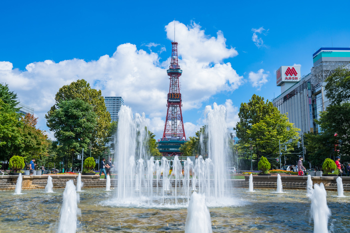 札幌・大通公園とテレビ塔