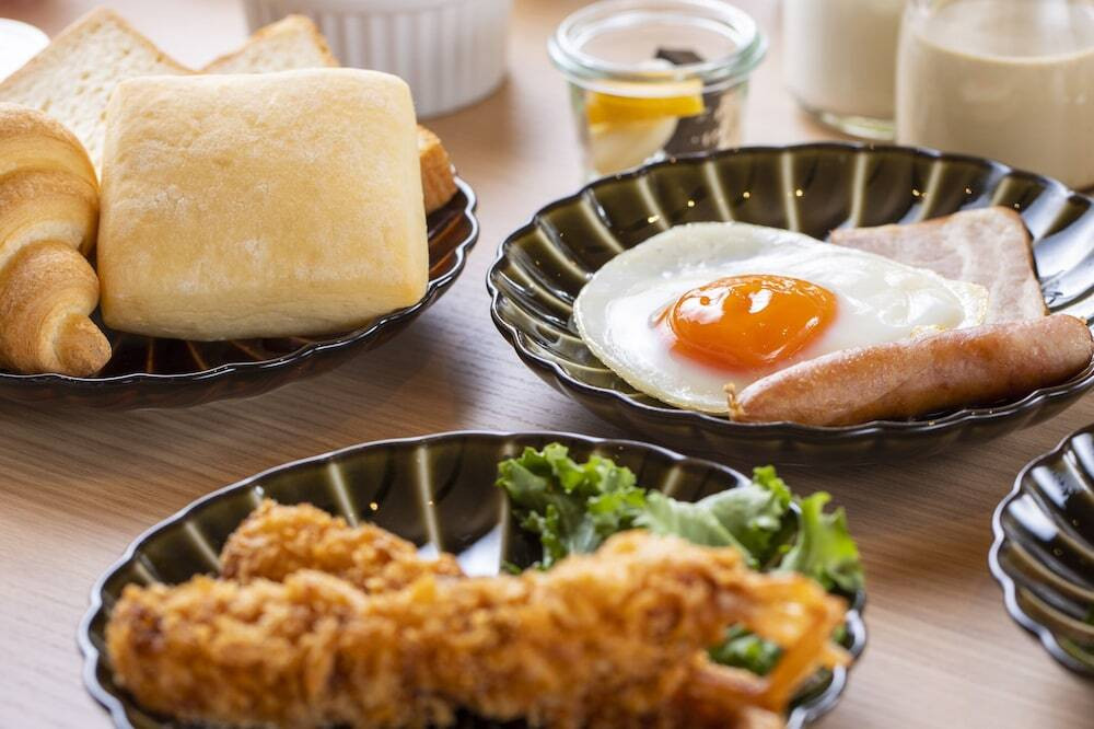 朝食