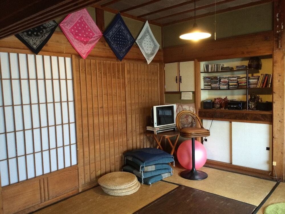 ロビーラウンジ