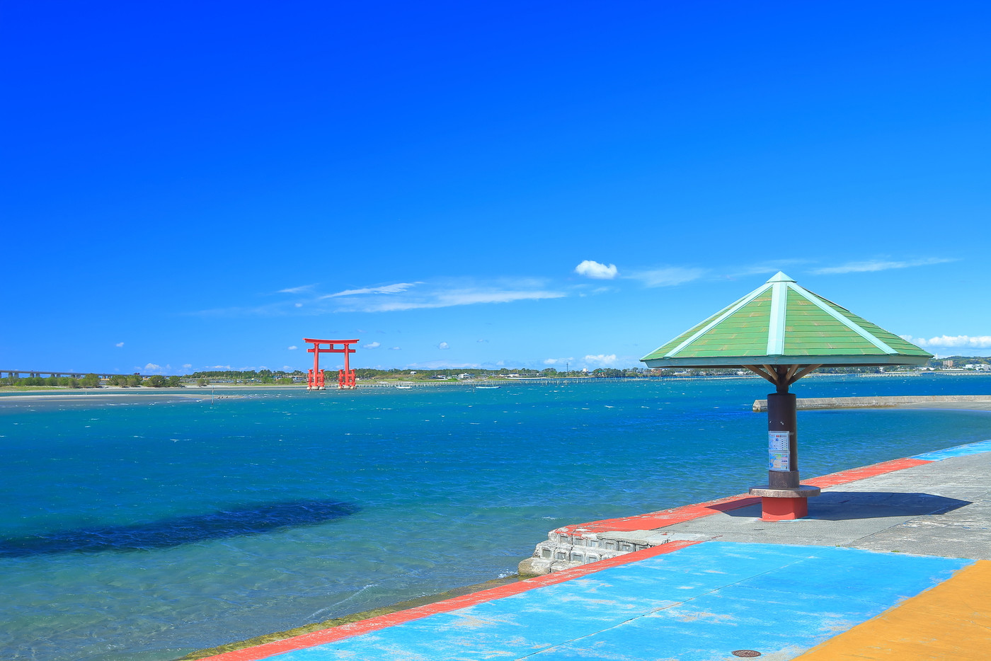 【静岡県】晴天下の弁天島海浜公園