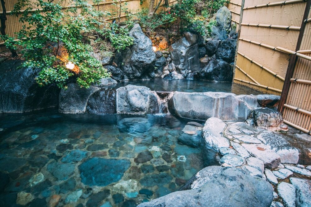 5つ星の泉質を誇る温泉と美しい「祝い膳」を堪能3408767