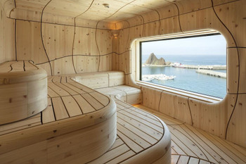 Impressed by the stylish sauna overlooking the Sea of Okhotsk3418213