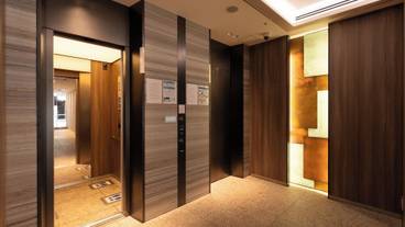 内部エントランス / 1