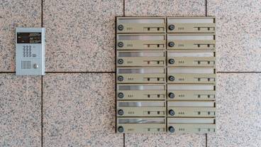 施設の入り口 / 5