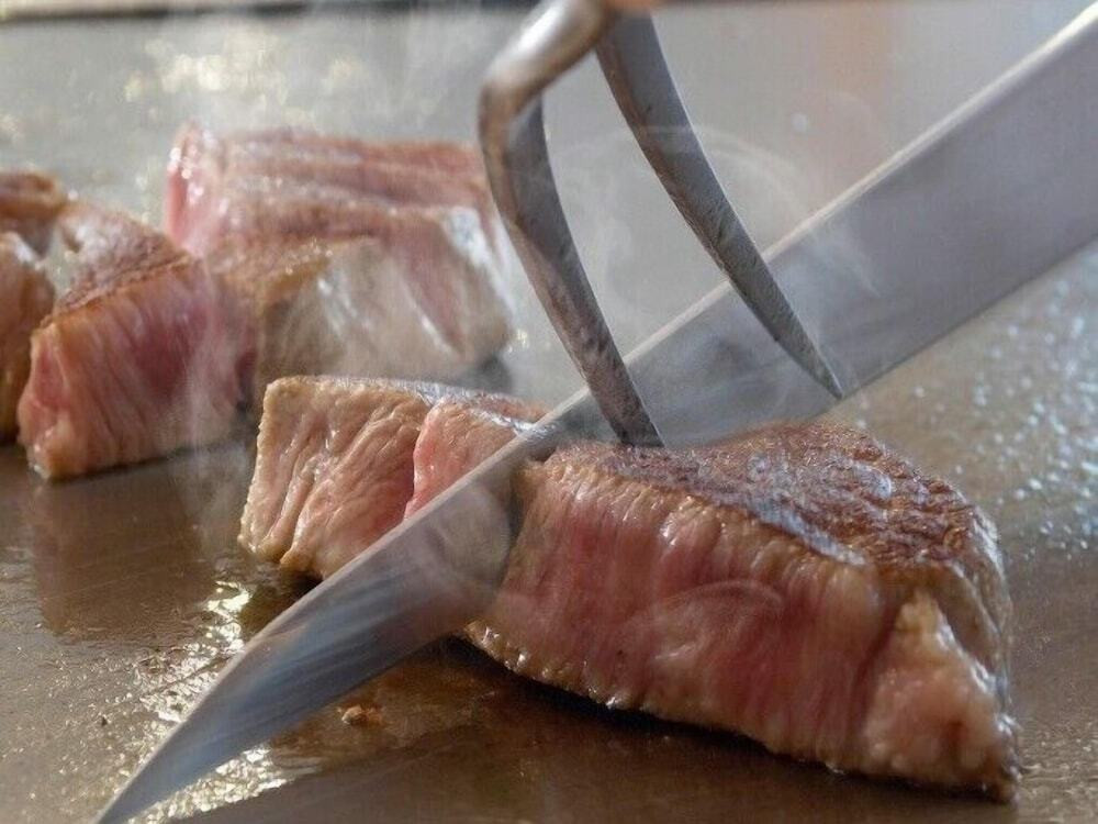 朝食ビュッフェ 牛ステーキ食べ放題