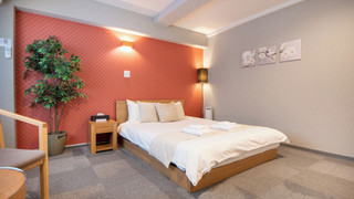 ダブルルーム204