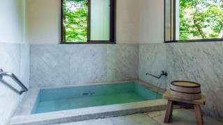 本館2階・広々二間続き「晴旭」