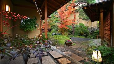 施設の入り口 / 4