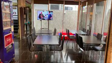 ロビー応接スペース / 3